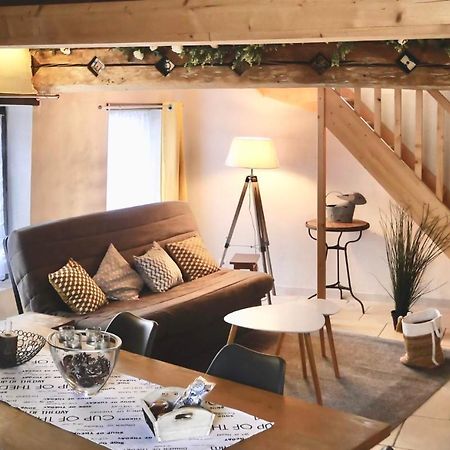 La Cabane Du Chasseur Flines-Les-Mortagne Exteriör bild
